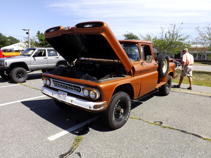 Illustration for article titled The 10th Annual Tisbury Fire Fighters' Car Show